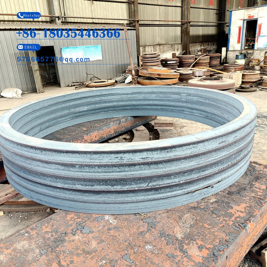 Large Forged Rings Multiple Sizes Stacked Display Seamless Rings for Heavy Equipment
