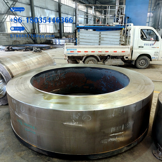 Ultra-large thin-wall precision forged ring for wind power flanges, slewing bearings, large bearings, and advanced equipment manufacturing.