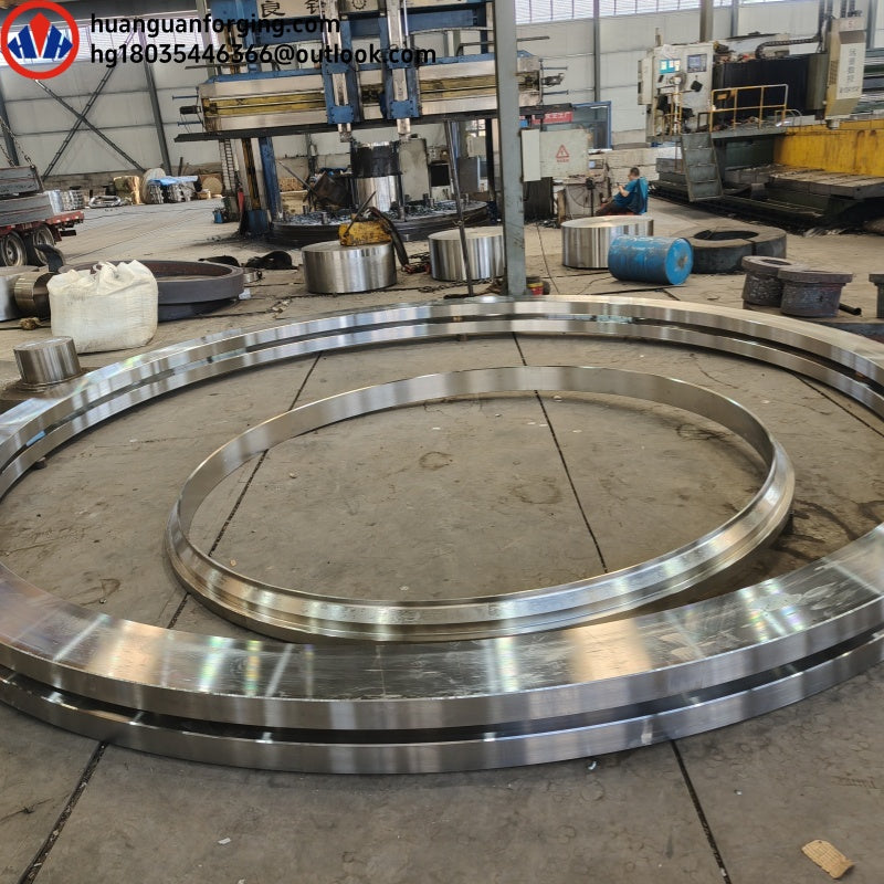 Large caliber rolled ring forgings