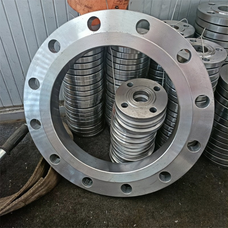 Flat welding flange