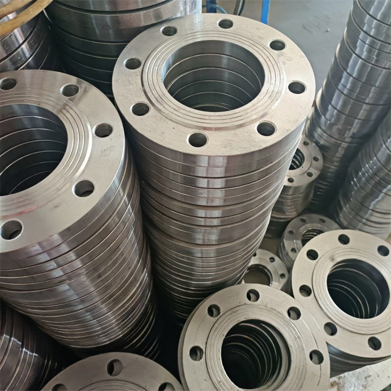 Flat welding flange