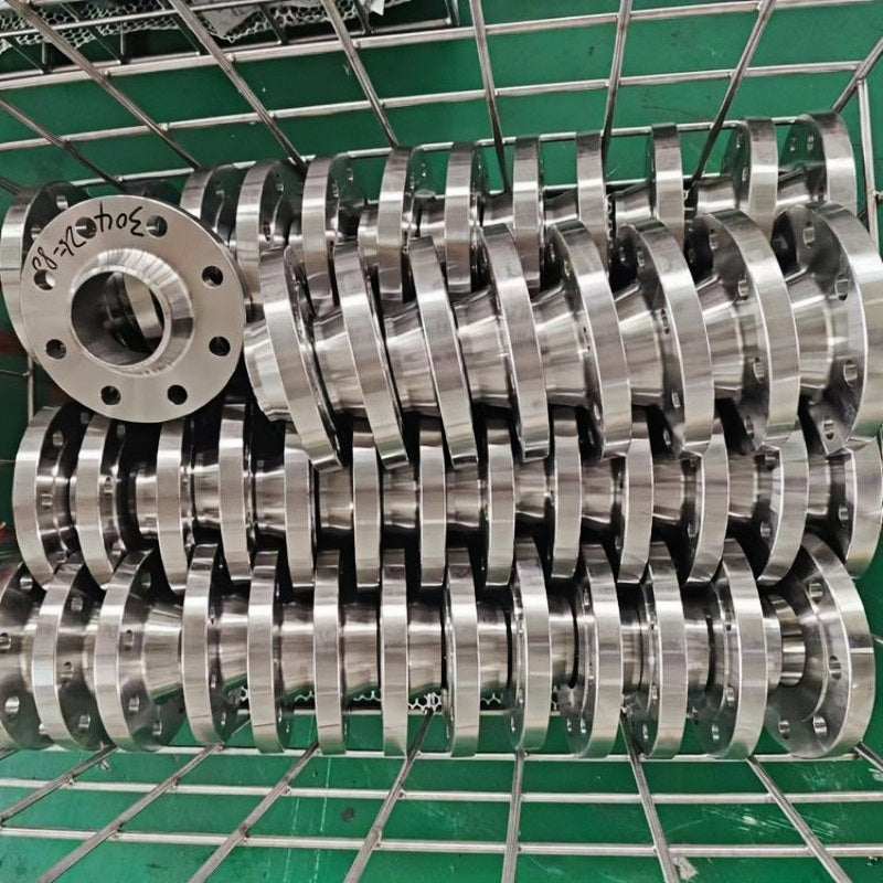 Forging high-pressure flanges